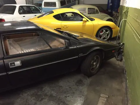 Lotus Esprit S1 chassis 327H registration 415 RHH and TRJ 532R historical archive photograph 6