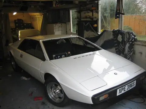 Lotus Esprit S1 chassis 329G registration XPE 396S historical archive photograph 27