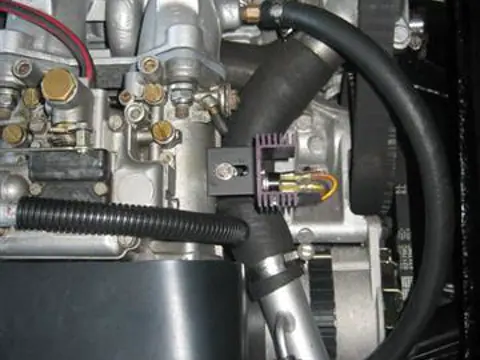 Lotus Esprit S1 chassis 329G registration XPE 396S historical archive photograph 6