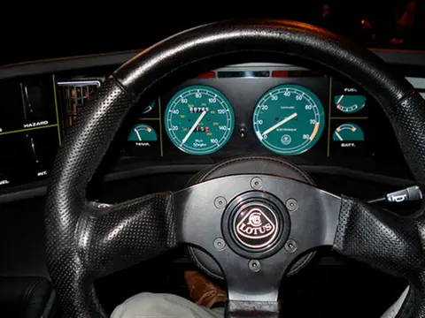 Lotus Esprit S1 chassis 329G registration XPE 396S historical archive photograph 2