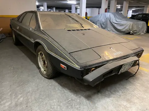 Lotus Esprit S1 chassis 330H registration CJU 275 historical archive photograph 4