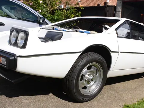 Lotus Esprit S1 chassis 341G registration VYW 222S historical archive photograph 1