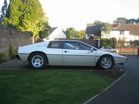 Lotus Esprit S1 chassis 344G registration SWS 13S and PPW 306K historical archive photograph 3