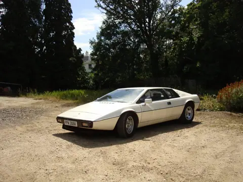 Lotus Esprit S1 chassis 344G registration SWS 13S and PPW 306K historical archive photograph 37