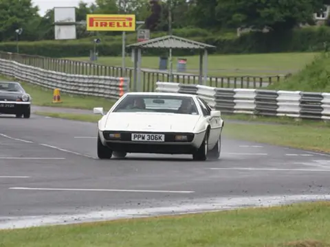 Lotus Esprit S1 chassis 344G registration SWS 13S and PPW 306K historical archive photograph 28