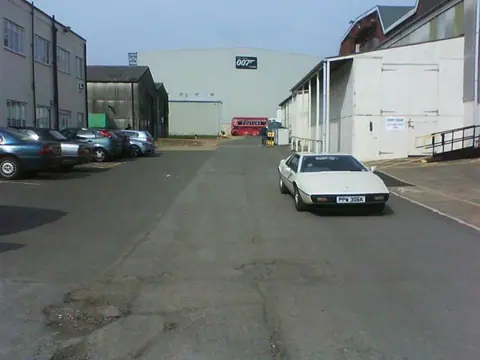 Lotus Esprit S1 chassis 344G registration SWS 13S and PPW 306K historical archive photograph 24