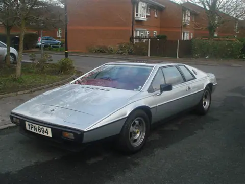 Lotus Esprit S1 chassis 367G registration DEC 387S and YPN 894 historical archive photograph 25