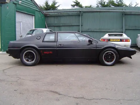 Lotus Esprit S1 chassis 380G registration VOP 393S historical archive photograph 13