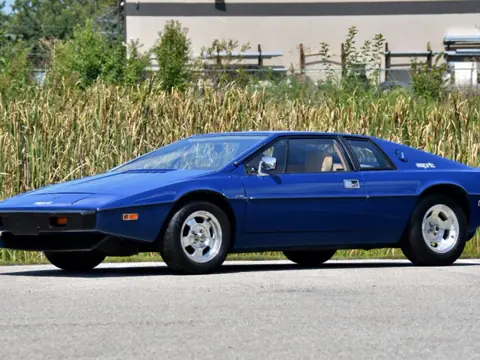 Lotus Esprit S1 chassis 403H historical archive photograph 28