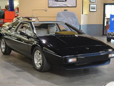 Lotus Esprit S1 chassis 422H historical archive photograph 8