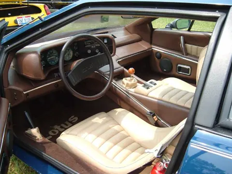 Lotus Esprit S1 chassis 454H registration CAN N BAL historical archive photograph 2