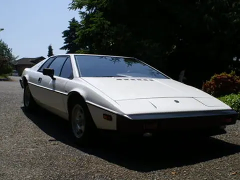 Lotus Esprit S1 chassis 492 NAK registration 492 NAK historical archive photograph 9