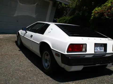 Lotus Esprit S1 chassis 492 NAK registration 492 NAK historical archive photograph 2