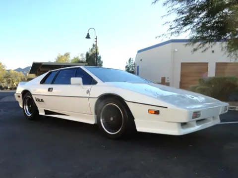 Lotus Esprit S1 chassis 548H registration BOND and 390F historical archive photograph 10