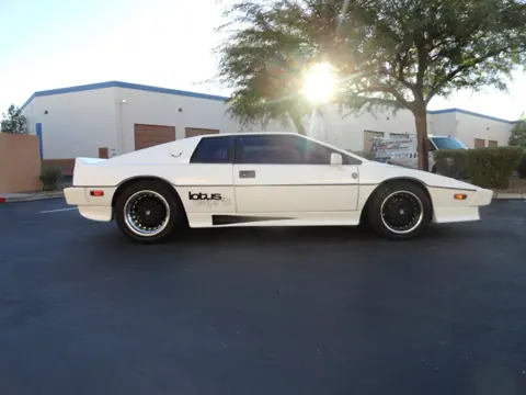 Lotus Esprit S1 chassis 548H registration BOND and 390F historical archive photograph 11