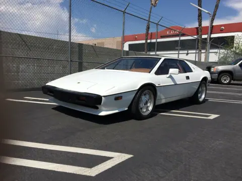 Lotus Esprit S1 chassis 558H registration CB MAGIC historical archive photograph 13