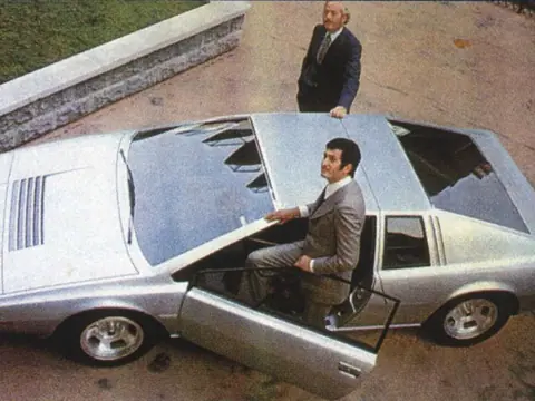 Lotus Esprit S1 chassis CONCEPT registration Concept historical archive photograph 2