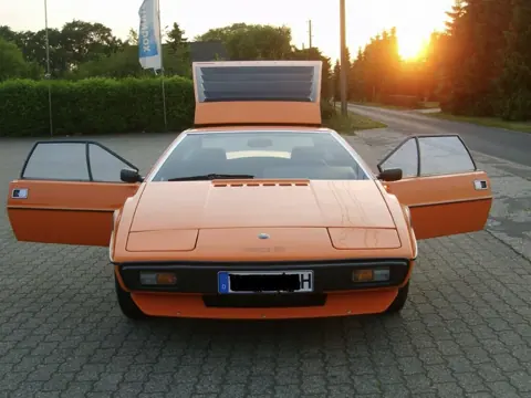 Lotus Esprit S1 chassis KR L 97H registration KR L 97H historical archive photograph 2