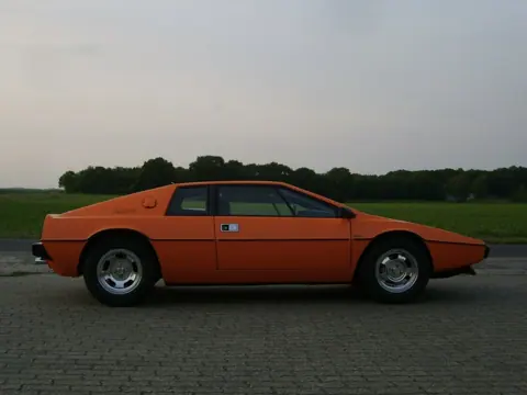 Lotus Esprit S1 chassis KR L 97H registration KR L 97H historical archive photograph 3