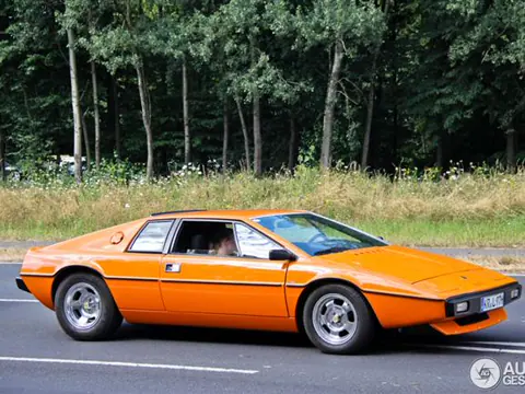 Lotus Esprit S1 chassis KR L 97H registration KR L 97H historical archive photograph 8