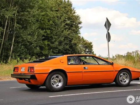 Lotus Esprit S1 chassis KR L 97H registration KR L 97H historical archive photograph 6