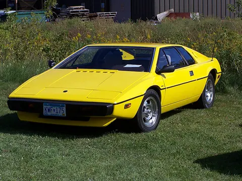 Lotus Esprit S1 chassis KWF 175 registration KWF 175 historical archive photograph 2