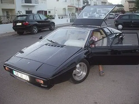 Lotus Esprit S1 chassis OB 36 46 registration OB 36 46 historical archive photograph 4