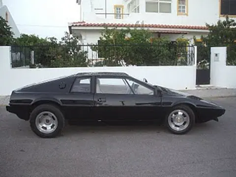 Lotus Esprit S1 chassis OB 36 46 registration OB 36 46 historical archive photograph 3