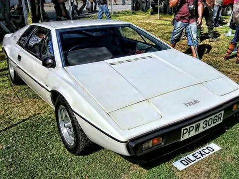 Lotus Esprit S1 chassis OILEXCO registration OILEXCO historical archive photograph 1