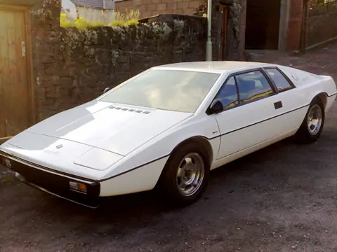 Lotus Esprit S1 chassis UNKNOWN 05 registration unknown 05 historical archive photograph 1