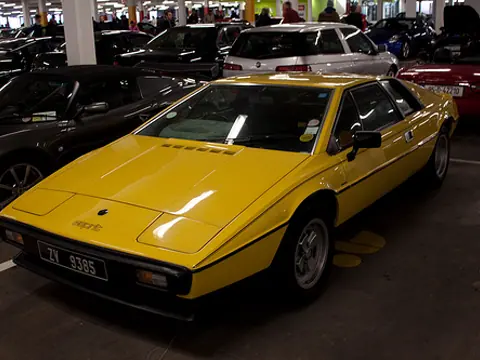Lotus Esprit S1 chassis ZY 9385 registration ZY 9385 historical archive photograph 1