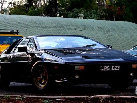 Lotus Esprit S2 chassis 606G registration JPS 023 historical archive photograph 1
