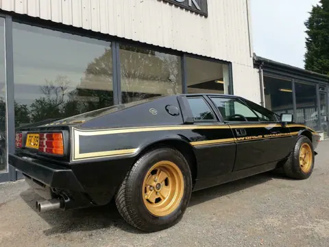 Lotus Esprit S2 chassis 625G registration FBC 109T and SCT 7 historical archive photograph 6