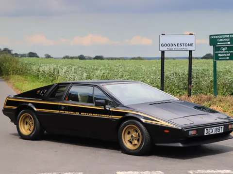 Lotus Esprit S2 chassis 634G registration BOF907T and DEX 189T historical archive photograph 6