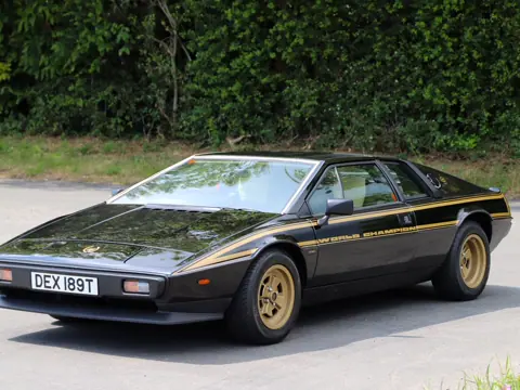 Lotus Esprit S2 chassis 634G registration BOF907T and DEX 189T historical archive photograph 5