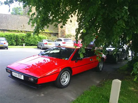 Lotus Esprit S2 chassis 702G registration DJU 159T historical archive photograph 23