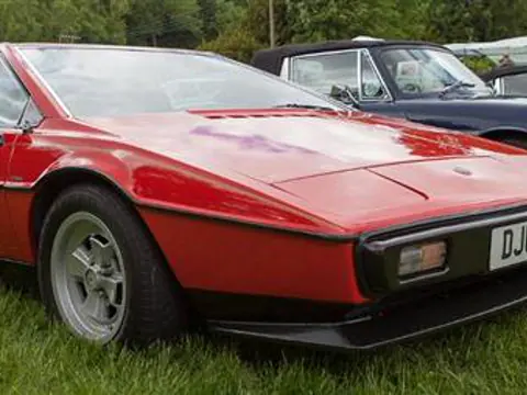 Lotus Esprit S2 chassis 702G registration DJU 159T historical archive photograph 22
